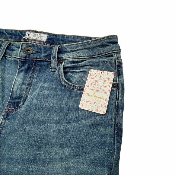 Free People Straight Leg Slit Raw Hem Jeans Kentucky Blue Medium Wash NEW - Picture 5 of 11